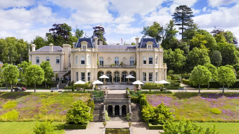Best Estate Hotels for Small Groups: Operational Architecture