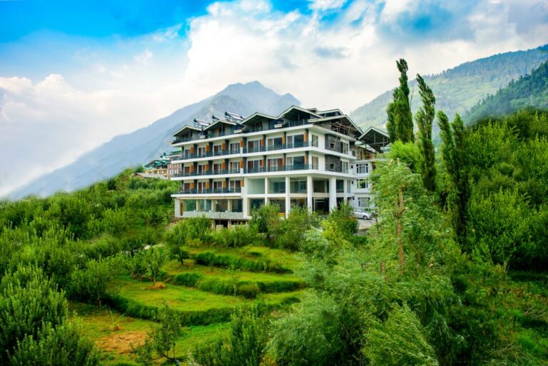 Estate Hotel Booking Plans: The Definitive Strategy for High-End Lodging