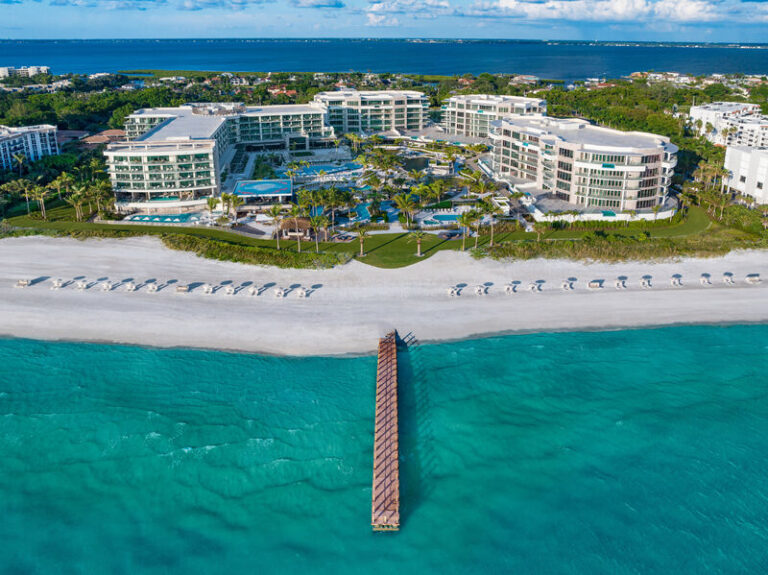 How To Manage Estate Hotel Bookings: A Definitive Guide For Modern Properties