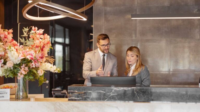 How to Reduce Estate Hotel Service Fees: Capital Architecture