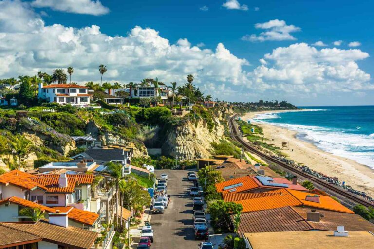 Top Coastal Estate Experiences in America: Operations and Architecture
